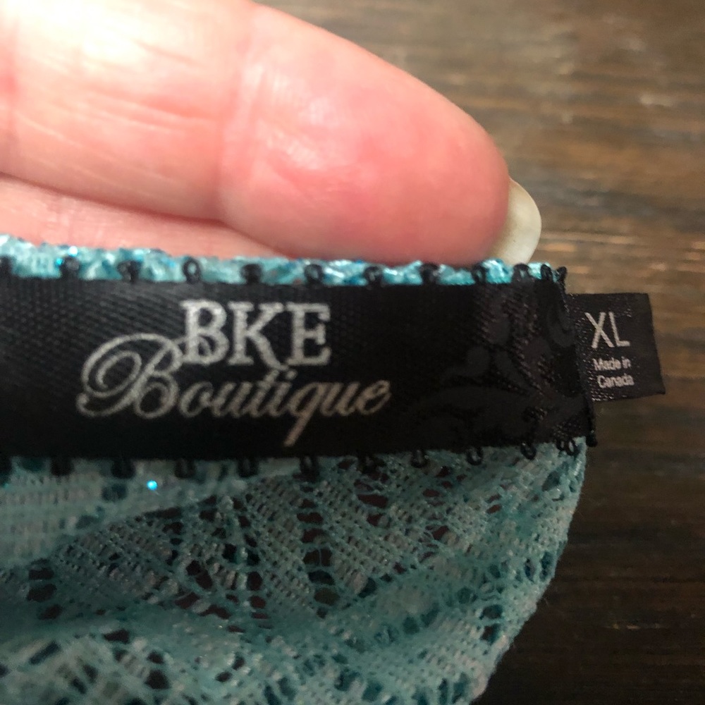 BKE - Picture 2 of 3